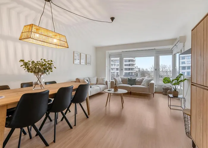 Beautiful Spacious Apartment 100M From The Beach With 2 Terraces & Private Garage Box